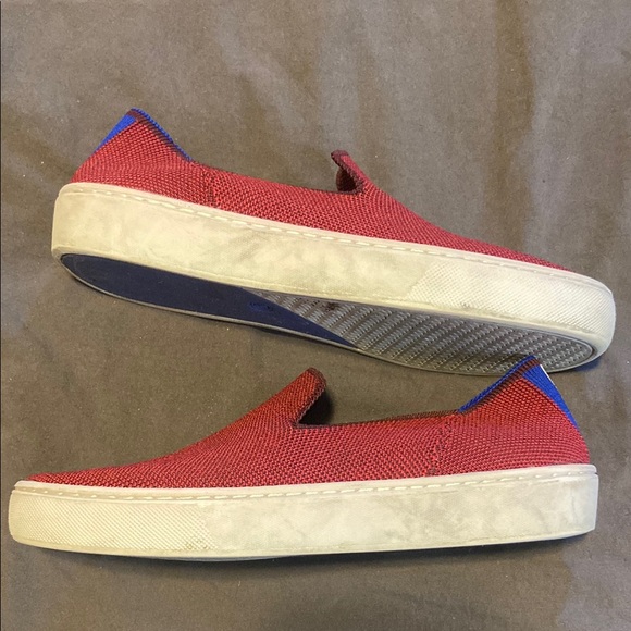 TOMS Men's Red Slip-On Shoes - Picture 2 of 4